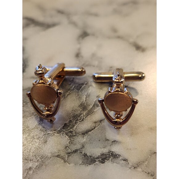 Vintage Hickok USA Gold Tone Articulated Door Knocker Cufflinks - Picture 1 of 4